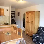 For 4 People With Pool *